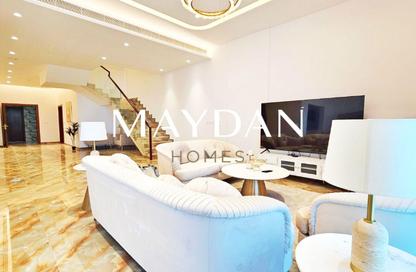 Duplex - 3 Bedrooms - 5 Bathrooms for rent in Seef - Capital Governorate
