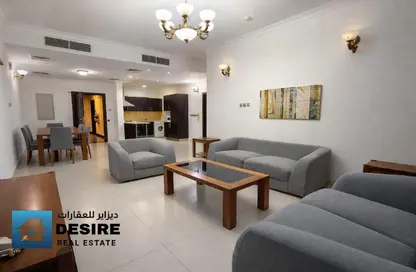 شقة - 2 غرف نوم - 3 حمامات للايجار في العدلية - المنامة - محافظة العاصمة