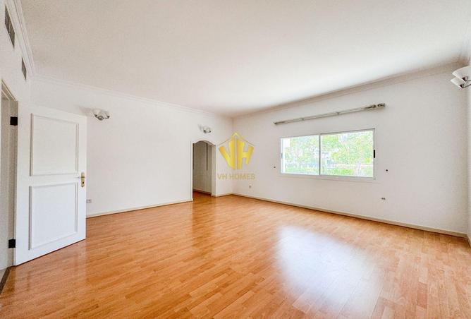 1002182 - Property Image 2