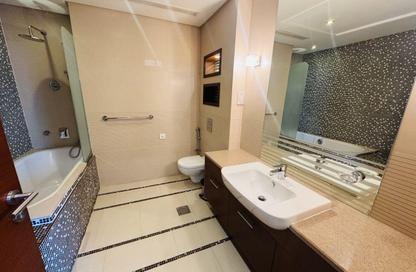 Apartment - 1 Bedroom - 2 Bathrooms for rent in Reef Island - Capital Governorate