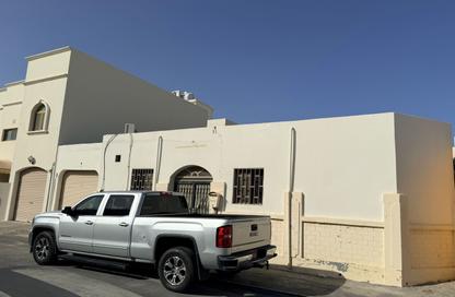 Villa - 3 - 2 for sale in Hamad Town - Northern Governorate