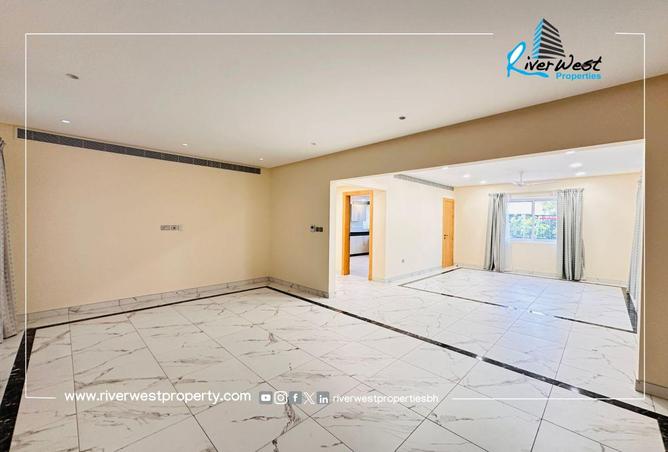 52142851 - Property Image 2