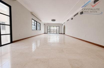 Villa - 4 - 6 for rent in Mahooz - Manama - Capital Governorate