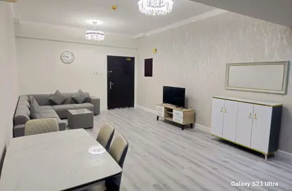 Apartment - 3 Bedrooms - 2 Bathrooms for sale in Busaiteen - Muharraq Governorate