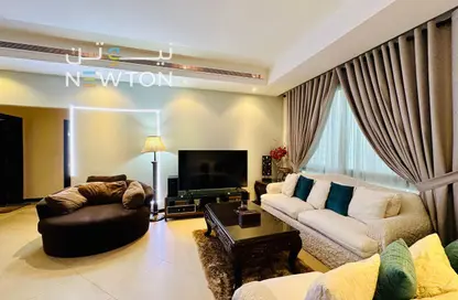 Apartment - 2 Bedrooms - 2 Bathrooms for rent in Al Juffair - Capital Governorate