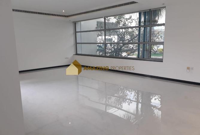 52517908 - Property Image 3