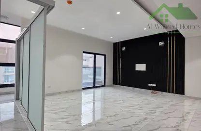 Apartment - 2 Bedrooms - 2 Bathrooms for rent in Hidd - Muharraq Governorate