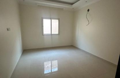 Apartment - 4 Bedrooms - 3 Bathrooms for rent in Bu Kowarah - Riffa - Southern Governorate