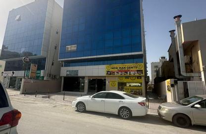 Office Space - 2 Bedrooms - 2 Bathrooms for rent in Hamad Town - Northern Governorate
