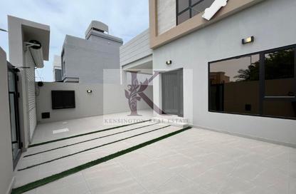 Villa - 5 Bedrooms - 6 Bathrooms for sale in Busaiteen - Muharraq Governorate Villa - 5 Bedrooms - 6 Bathrooms for sale in Busaiteen - Muharraq Governorate