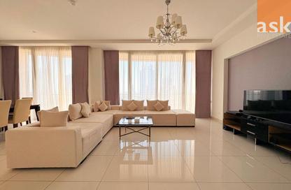 Apartment - 3 Bedrooms - 4 Bathrooms for rent in Sanabis - Manama - Capital Governorate