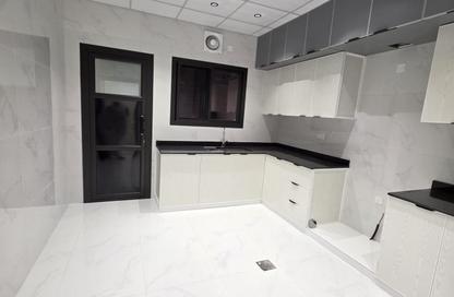 Apartment - 5 Bedrooms - 4 Bathrooms for sale in Hidd - Muharraq Governorate