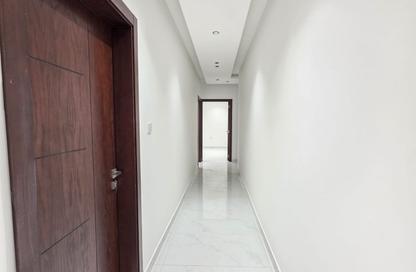 Apartment - 5 Bedrooms - 4 Bathrooms for sale in Hidd - Muharraq Governorate Apartment - 5 Bedrooms - 4 Bathrooms for sale in Hidd - Muharraq Governorate