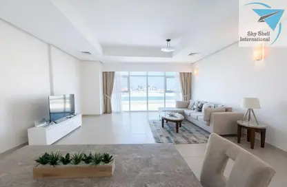 Apartment - 2 Bedrooms - 4 Bathrooms for rent in Reef Island - Capital Governorate
