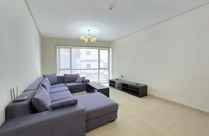 Apartment - 2 Bedrooms - 2 Bathrooms for rent in Janabiya - Northern Governorate