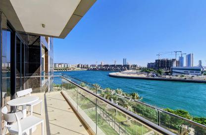 Apartment - 1 Bedroom - 2 Bathrooms for rent in Reef Island - Capital Governorate
