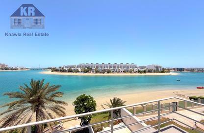 Villa - 4 - 5 for sale in Amwaj Islands - Muharraq Governorate