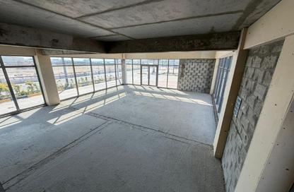 Shop - Studio - 4 Bathrooms for rent in Sitra - Central Governorate