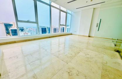 Office Space - Studio - 1 Bathroom for rent in Seef - Capital Governorate