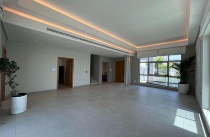 Compound - 4 Bedrooms - 5 Bathrooms for rent in Hamala - Northern Governorate Compound - 4 Bedrooms - 5 Bathrooms for rent in Hamala - Northern Governorate