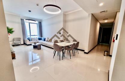 Apartment - 2 Bedrooms - 4 Bathrooms for rent in Al Juffair - Capital Governorate