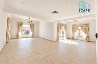 Villa - 4 - 3 for rent in Saar - Northern Governorate Villa - 4 - 3 for rent in Saar - Northern Governorate