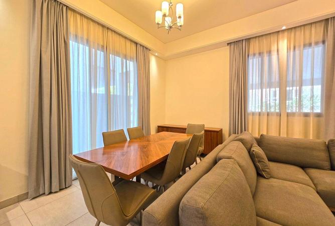 995414 - Property Image 3