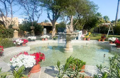 Compound - 4 Bedrooms - 3 Bathrooms for rent in Saar - Northern Governorate