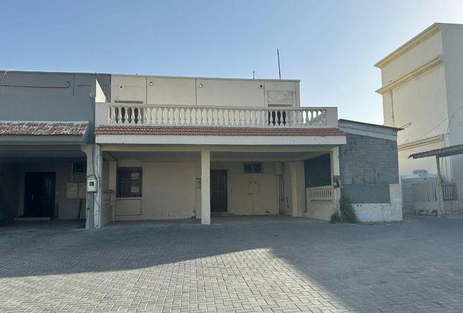 51718668 - Property Main Image