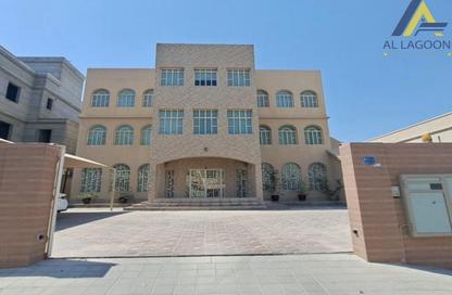 فيلا - 8 غرف نوم - 8 حمامات للبيع في سند - المحافظة الوسطى