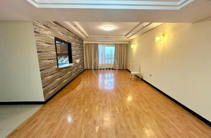 Apartment - 3 Bedrooms - 4 Bathrooms for rent in Sanabis - Manama - Capital Governorate