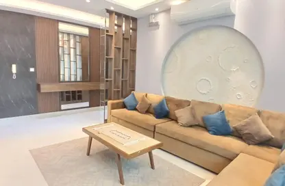 Apartment - 3 Bedrooms - 4 Bathrooms for rent in Busaiteen - Muharraq Governorate