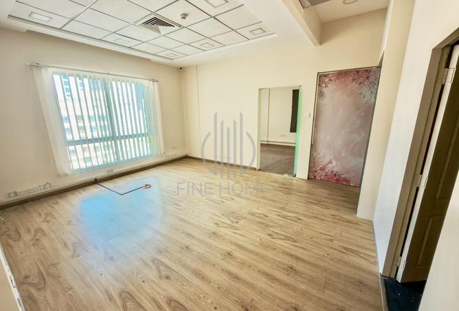 993951 - Property Image 2