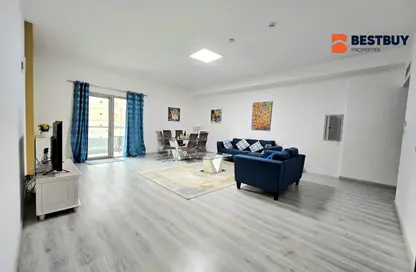 Apartment - 2 Bedrooms - 2 Bathrooms for rent in Al Juffair - Capital Governorate