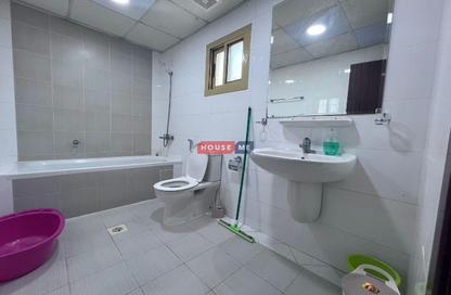 Apartment - 1 Bedroom - 2 Bathrooms for sale in Al Juffair - Capital Governorate