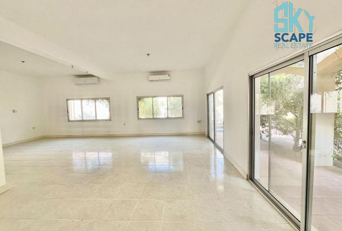 51442259 - Property Image 2