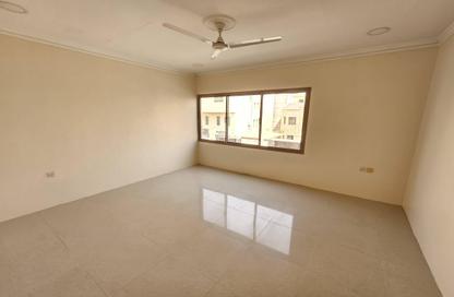 Apartment - 2 Bedrooms - 2 Bathrooms for rent in Galali - Muharraq Governorate