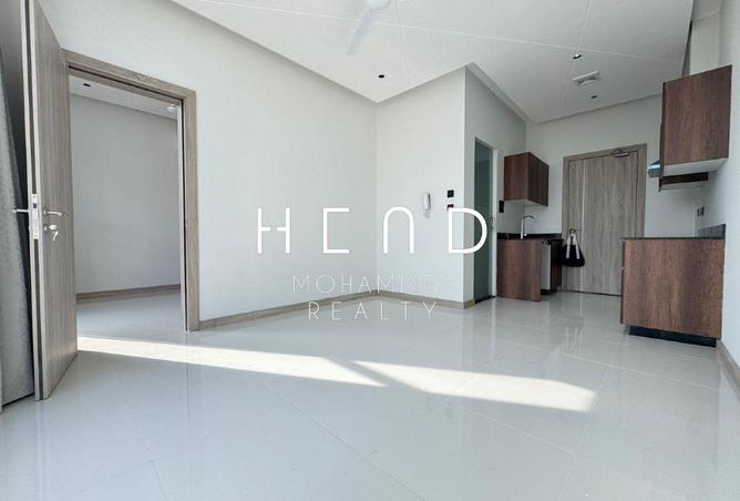 987908 - Property Image 2