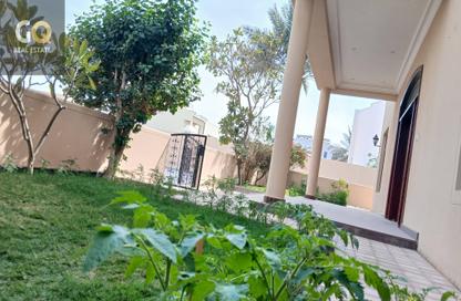 Villa - 4 Bedrooms - 5 Bathrooms for rent in Saar - Northern Governorate