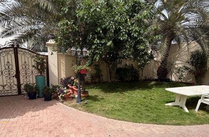 Villa - 4 Bedrooms - 6 Bathrooms for sale in Shakhura - Northern Governorate