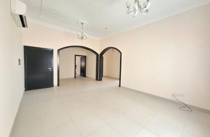 Apartment - 2 Bedrooms - 2 Bathrooms for rent in Janabiya - Northern Governorate