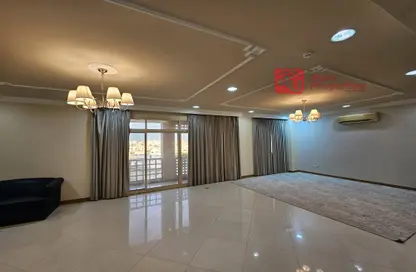 Apartment - 3 Bedrooms - 3 Bathrooms for rent in Segaya - Manama - Capital Governorate
