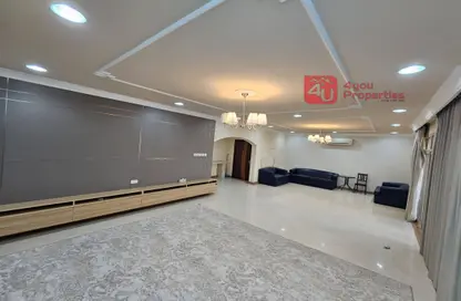 Apartment - 3 Bedrooms - 3 Bathrooms for rent in Segaya - Manama - Capital Governorate