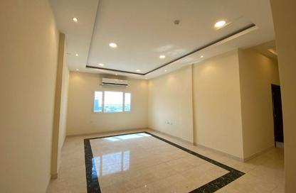 Office Space - 2 Bedrooms - 2 Bathrooms for rent in Seef - Capital Governorate
