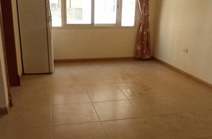 Apartment - 2 Bedrooms - 2 Bathrooms for rent in Zinj - Manama - Capital Governorate