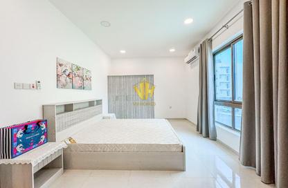 Apartment - 2 Bedrooms - 2 Bathrooms for rent in Al Burhama - Manama - Capital Governorate