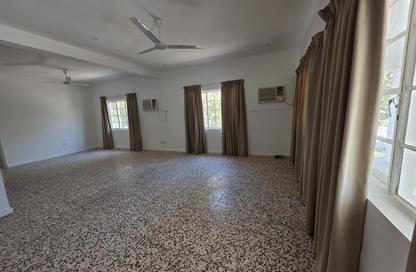 Villa - 4 Bedrooms - 3 Bathrooms for rent in Jidhafs - Northern Governorate Villa - 4 Bedrooms - 3 Bathrooms for rent in Jidhafs - Northern Governorate