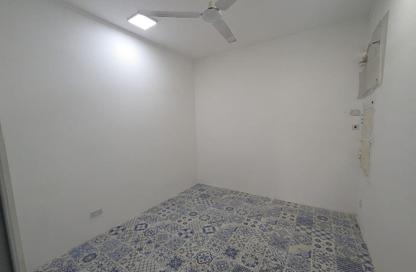 فيلا - 5 غرف نوم - 4 حمامات للايجار في مدينة حمد - المحافظة الشمالية