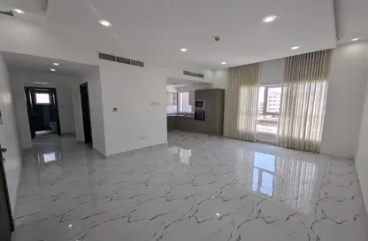Apartment - 2 Bedrooms - 2 Bathrooms for rent in Janabiya - Northern Governorate