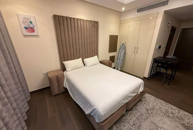 988977 - Property Image 2